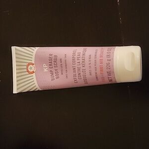 First Aid Beauty KP Bump Eraser Body Scrub